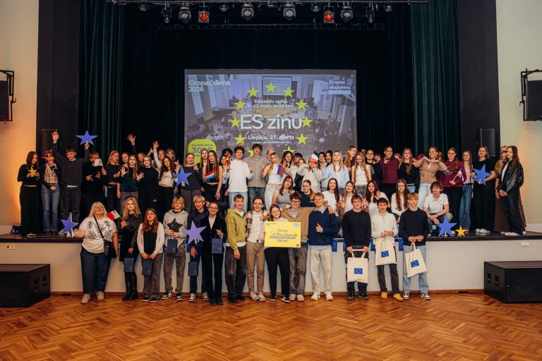 Liepājā aizvadīta vēl viena iedvesmojoša komandu spēle “ES zinu”