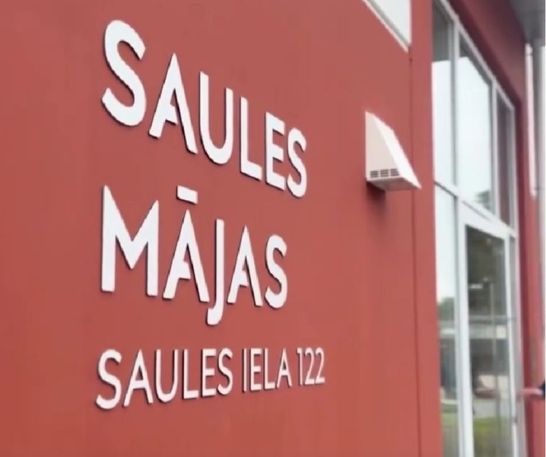 Ventspilī atklātas divas jaunas daudzdzīvokļu īres mājas