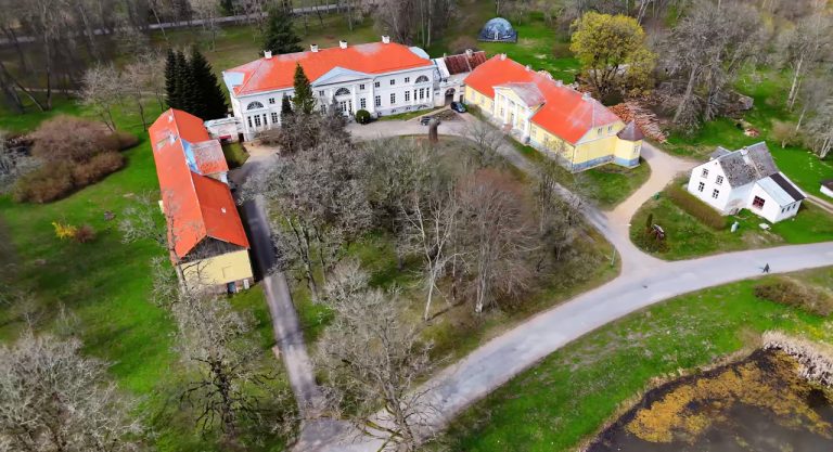 LEADER Kuldīgas novadā – Laidu muižas skvērs